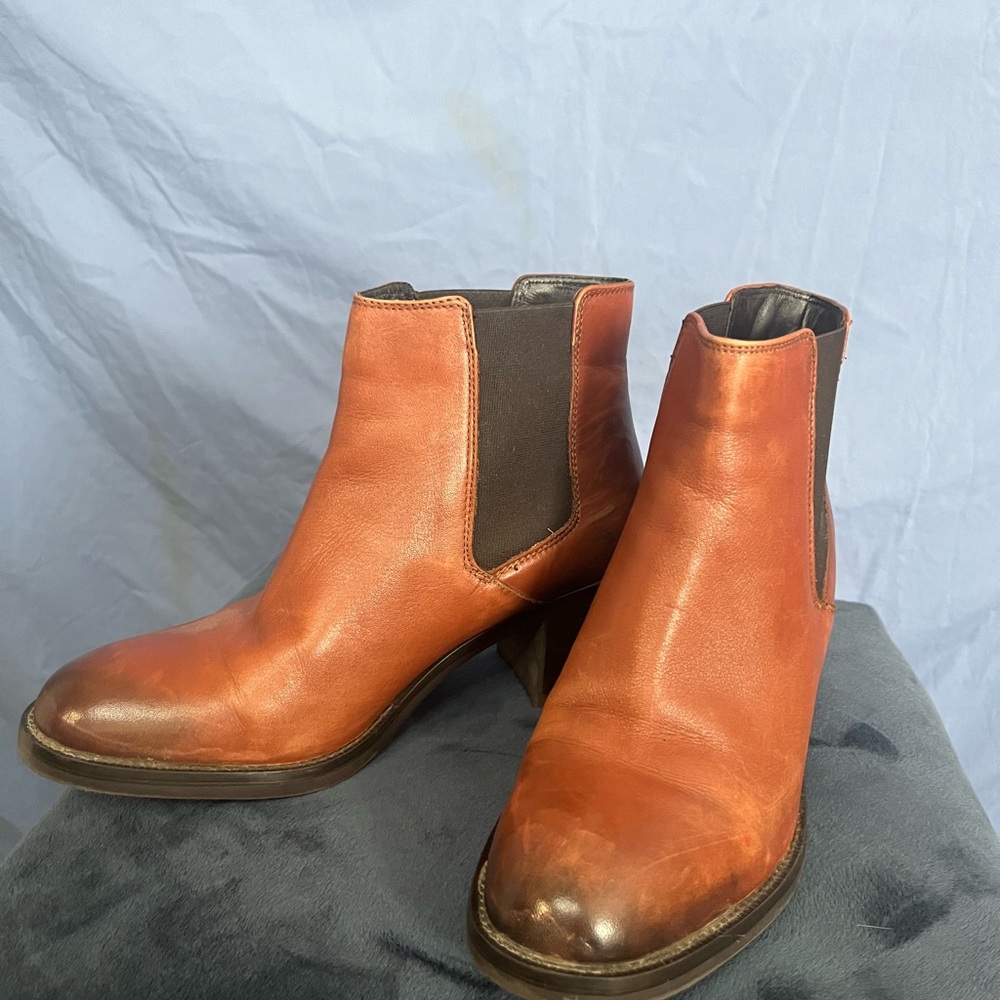 Brown leather heeled ankle boots by Clarks size 8